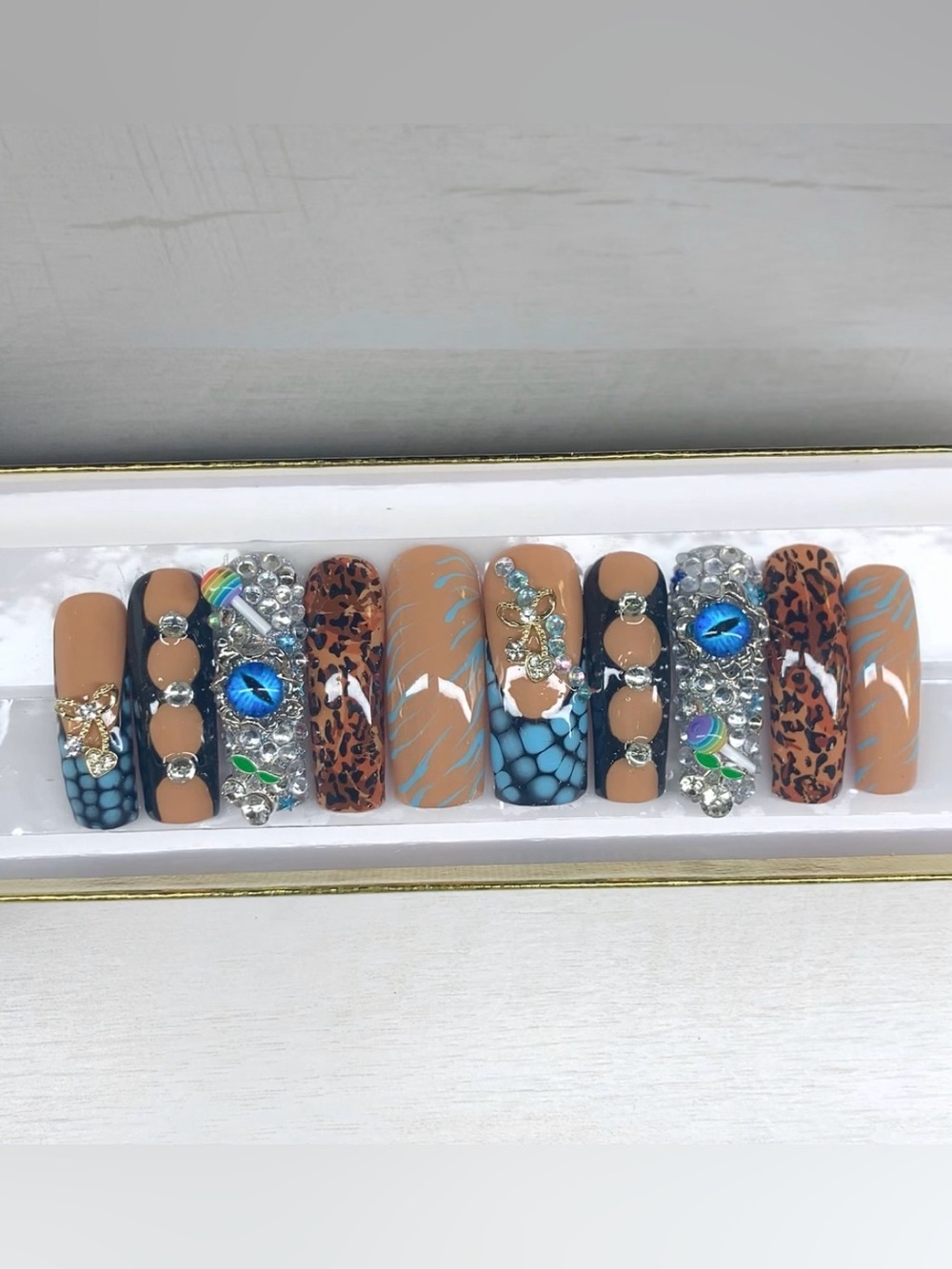 Browns n Bling Acrylic Press-On Nails